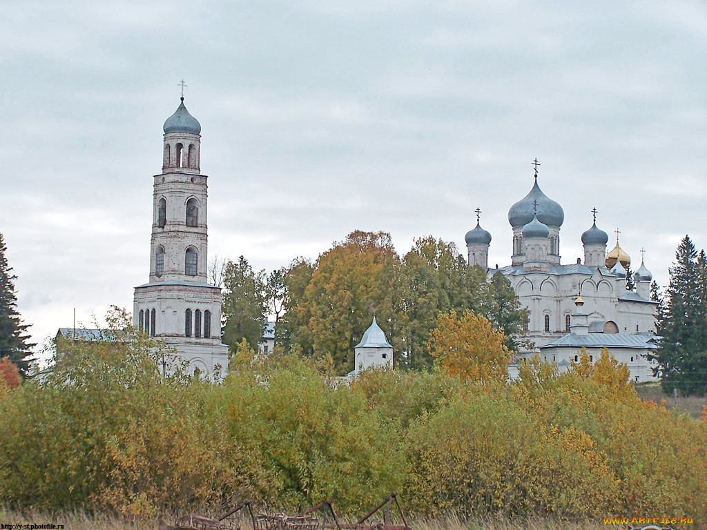 Чухлома костромская. Авраамиево Городецкий монастырь Ножкино. Ножкино Костромская область монастырь. Монастырь в Ножкино Чухломского района. Монастырь в Чухломе Костромской области.